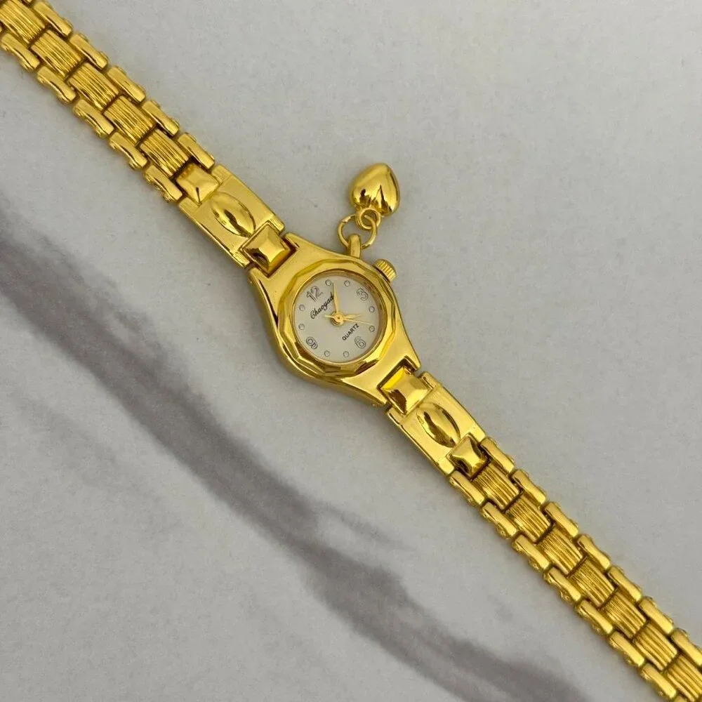 SKU:0031 vintage vibe gold white mini watch with heart + in a gift box‎